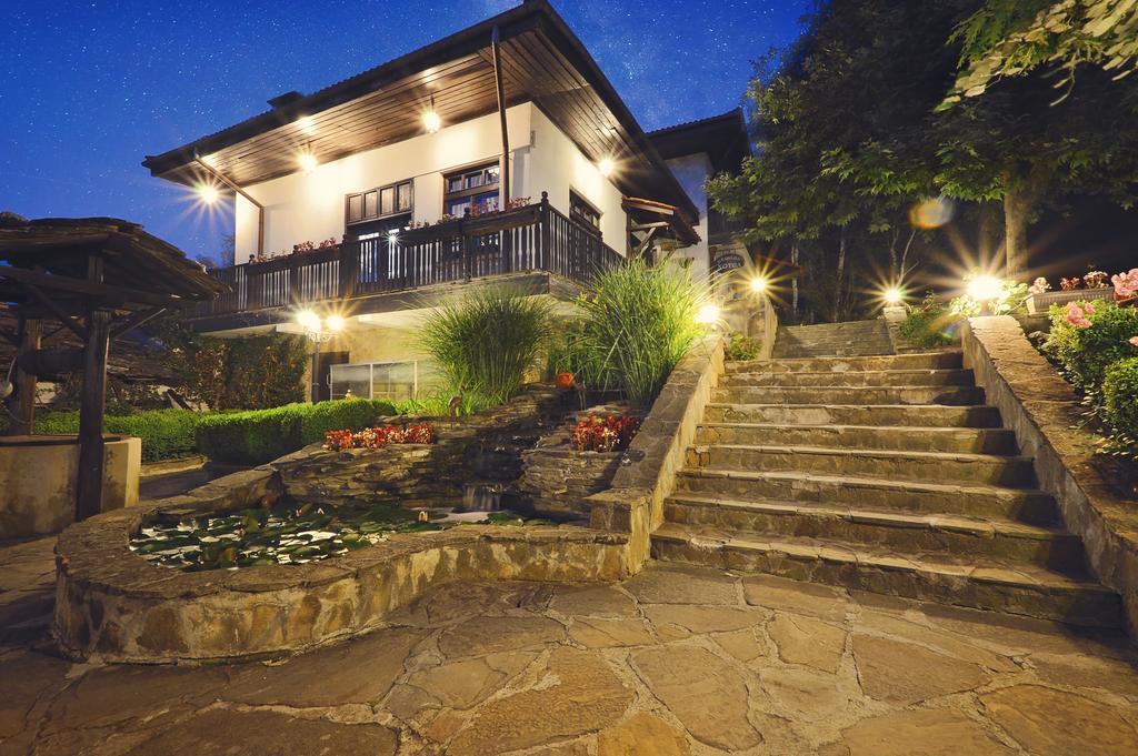 Family Hotel Fenerite Габрово Екстер'єр фото